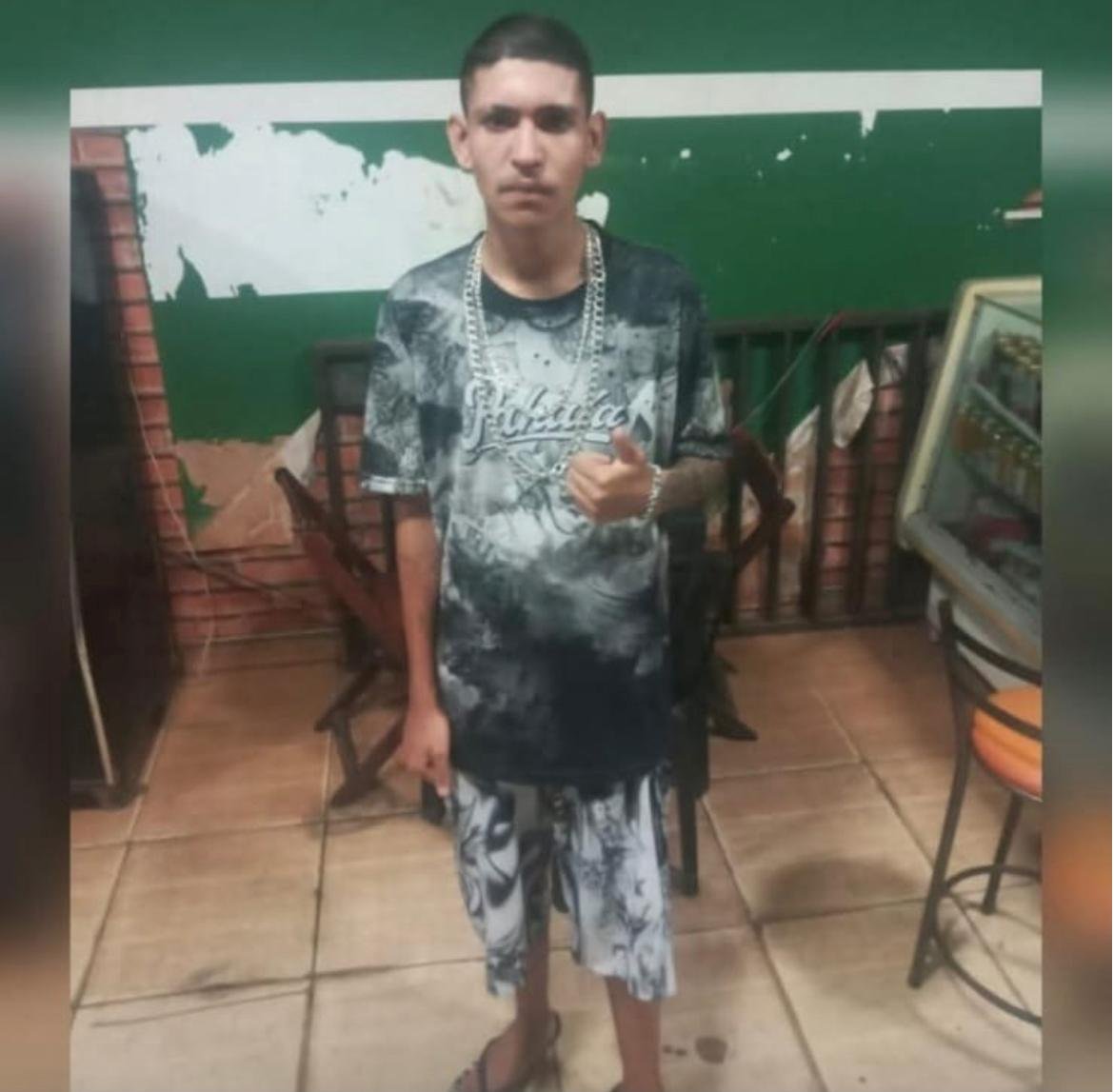 Menores acusados de matar conhecido, aparece em vídeo fazendo ameaças