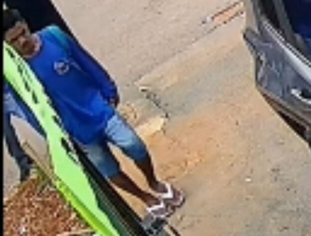 Vídeo mostra momento que funcionária de loja tem celular furtado em Valparaíso