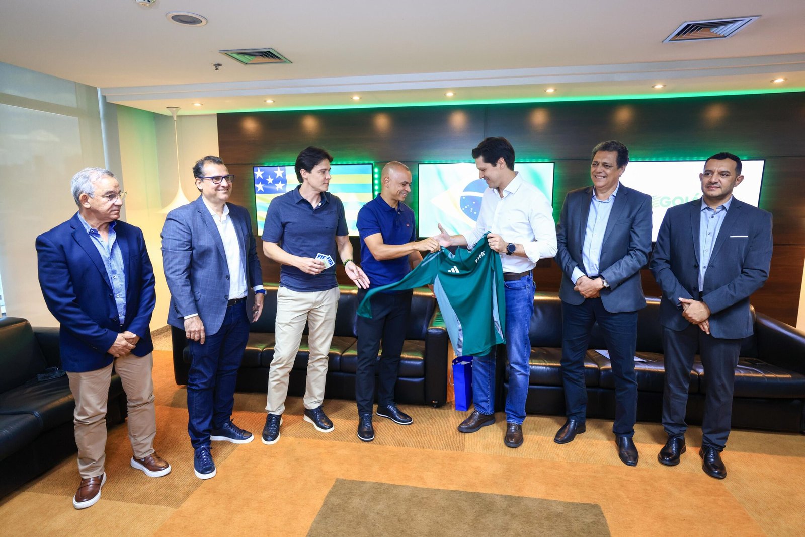 “Goiás estará muito bem representado”, diz Daniel Vilela ao recepcionar árbitros goianos confirmados para Copa do Mundo