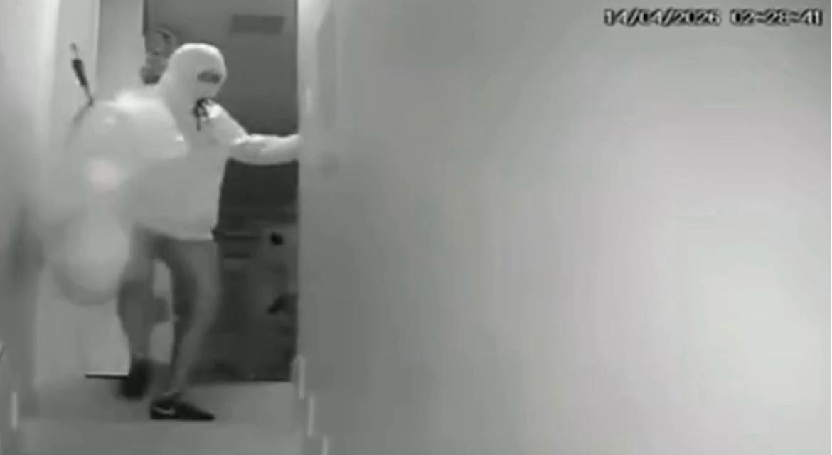 Utilizando controle remoto clonado, bandidos invadem farmacia em Taguatinga e fogem sem levar nada.