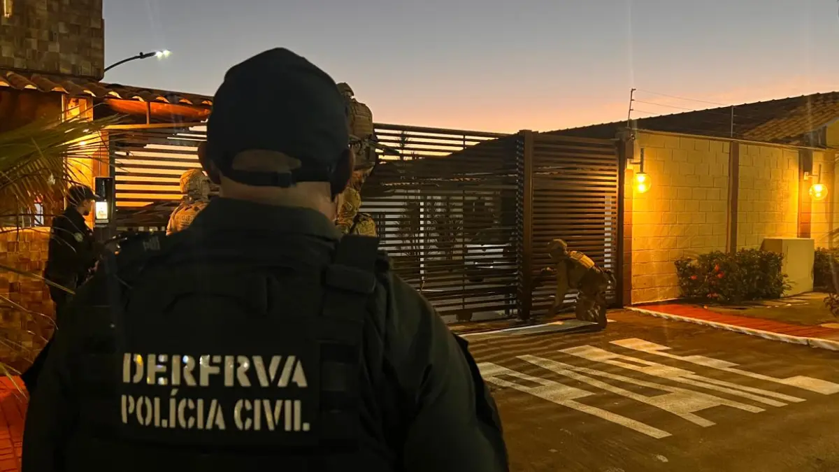 Vila Canaã ; Donos de lojas investigados por compra de caminhonete roubadas são alvos de operação Policial