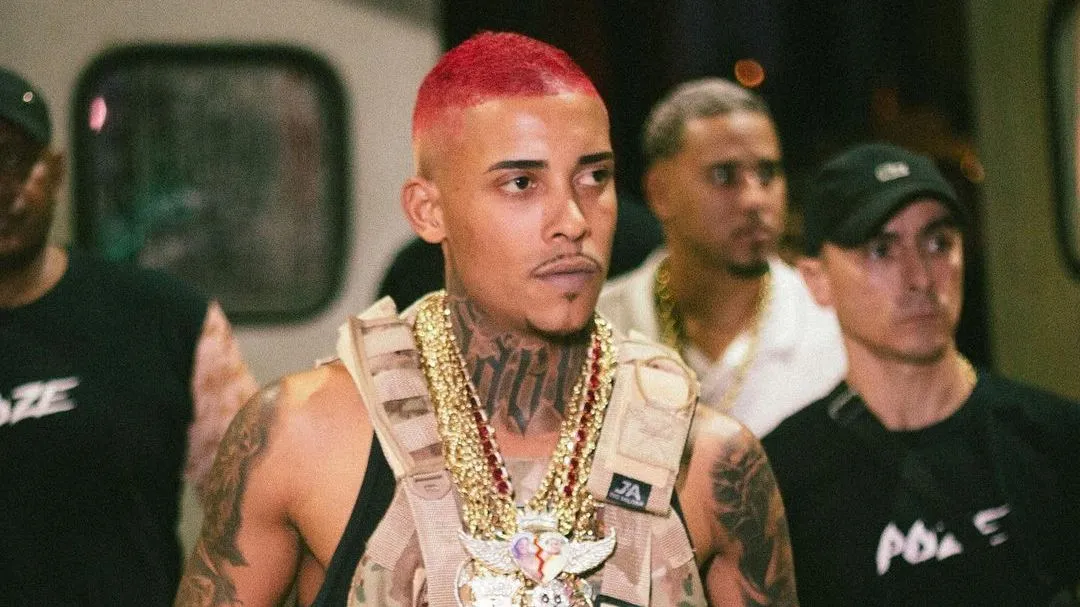 Casa de MC Poze do Rodo invadida por criminosos armados