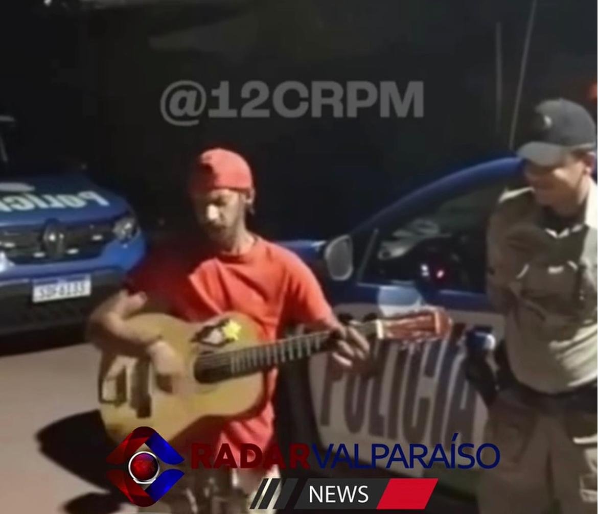 Suspeito de rondar casas é abordado pela polícia e disse que era cantor