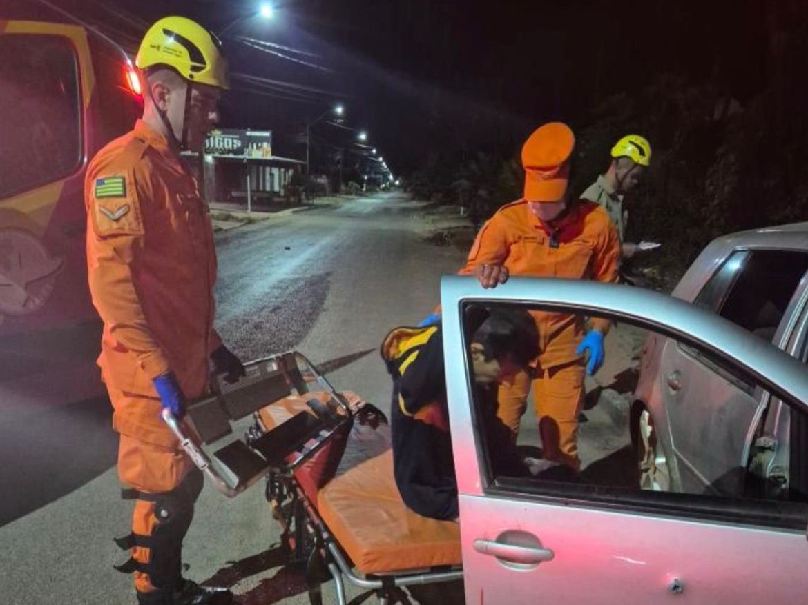 Durante madrugada 02 são baleados próximo a distribuidora de Bebidas e socorridos até Upa em Luziânia