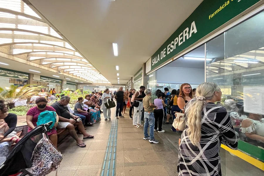 Fila em farmácia de alto custo na Asa Sul vira caso de explicações para TCDF